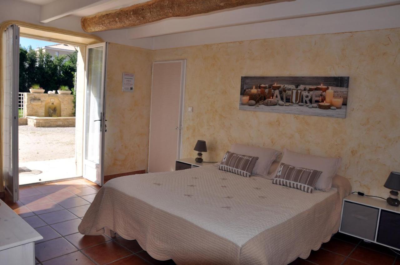 Le Mas Du Chat Bed and Breakfast Cavaillon Exterior foto
