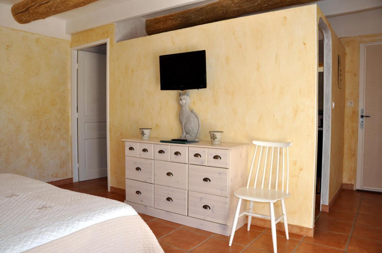 Le Mas Du Chat Bed and Breakfast Cavaillon Exterior foto